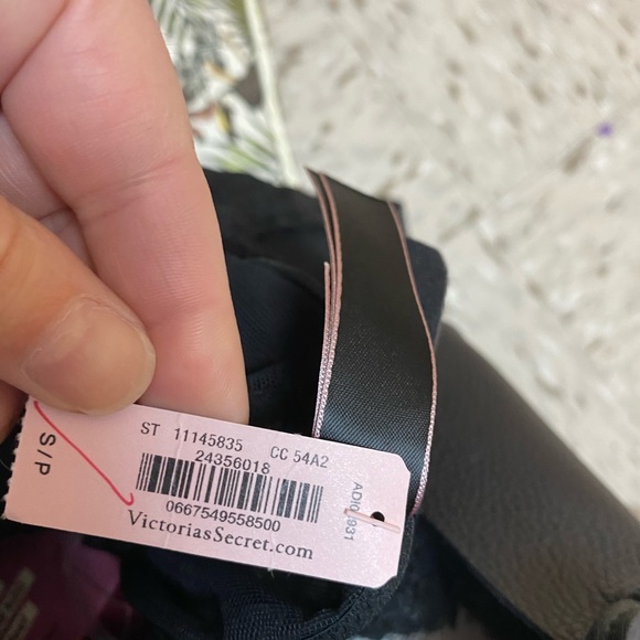 Victoria’s Secret Very Sexy V-wire Teddy - Picture 5 of 5